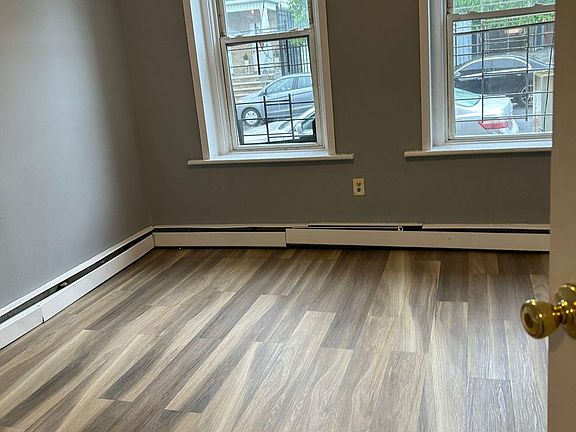 3rd image of 88 Mount Prospect Ave #2D