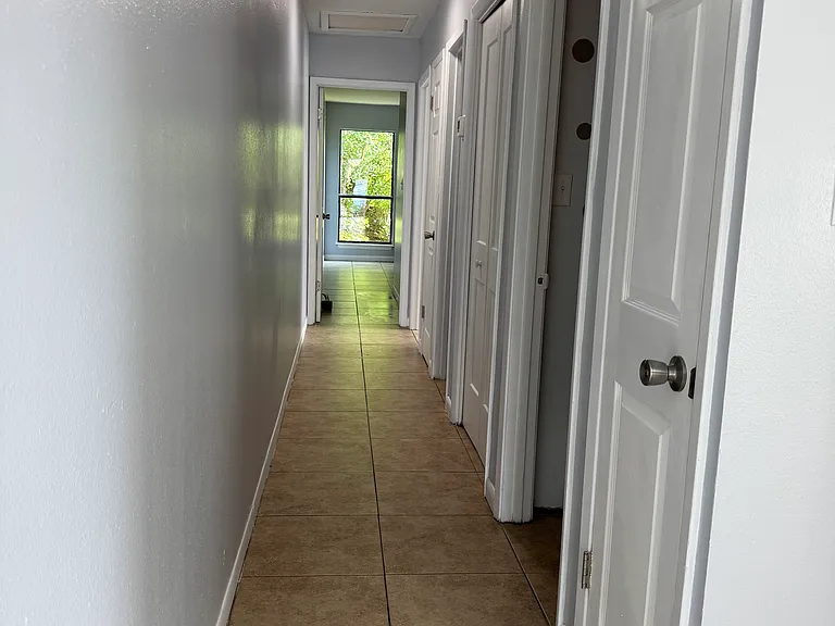 622 Carnathan Ct — Photo 4