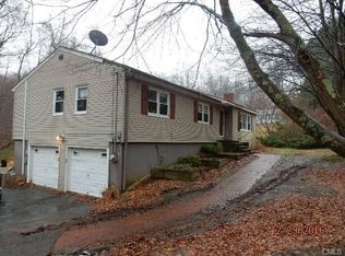 55 Village Dr, Shelton, CT 06484
