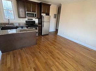 1026 Rhinelander Ave FL 3F, Bronx, NY 10461