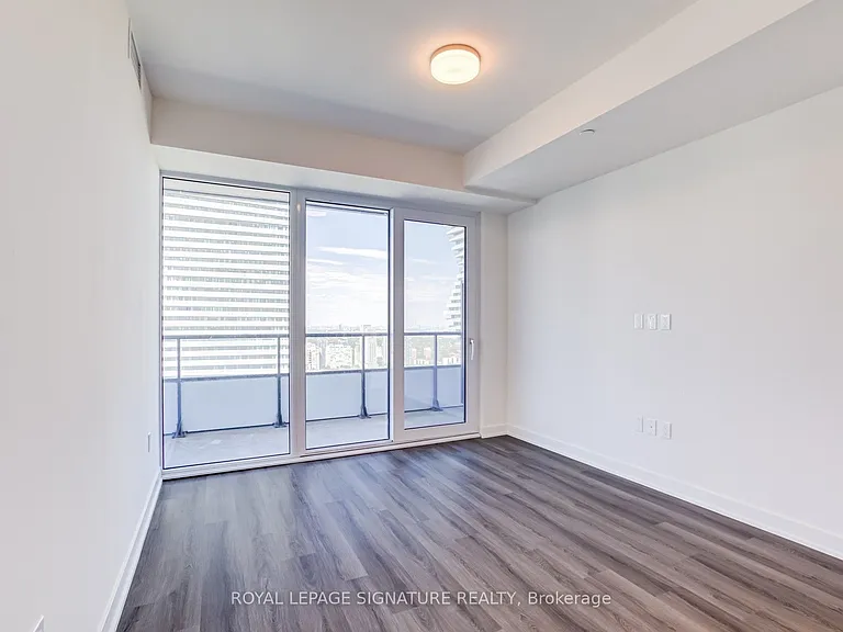 448 Burnhamthorpe Rd W #3807 — Photo 9