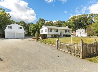 87 Proctor Rd, Chelmsford, MA 01824