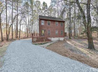 1400 Foxglen Ct, Chapel Hill, NC 27516