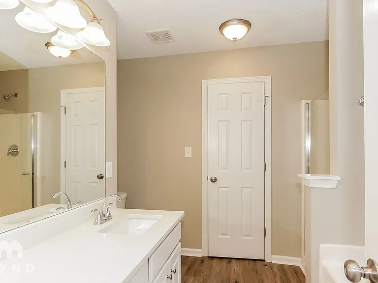712 Raindrops Rd — Photo 10