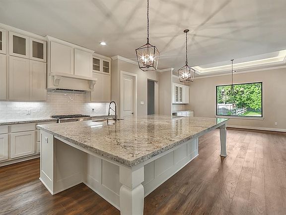 3rd image of 32715 Warbler Ct