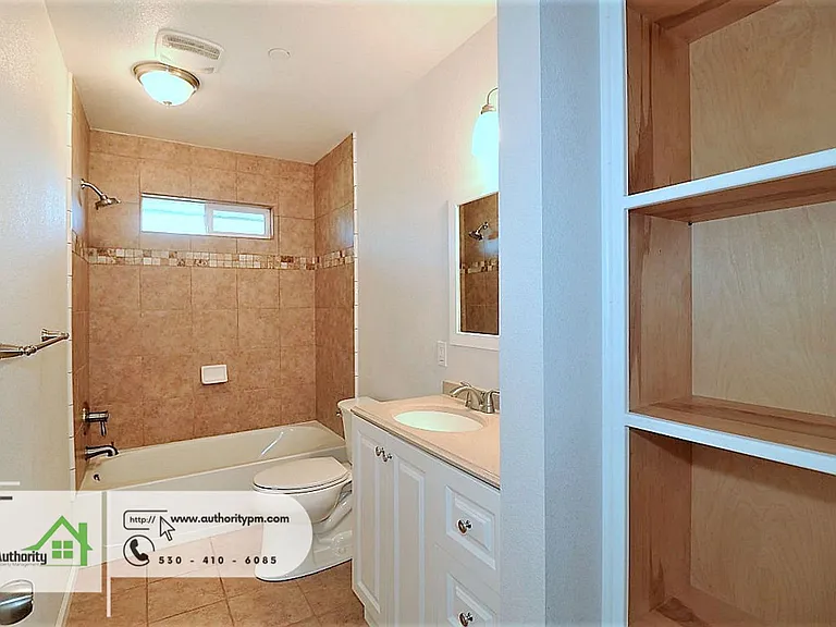 19757 Brokeoff Mountain Pl #B — Photo 9