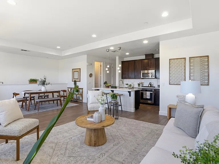 640 Turnbuckle Dr #1611 — Photo 4