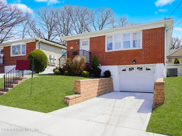 31 Rene Dr, Staten Island, NY 10306