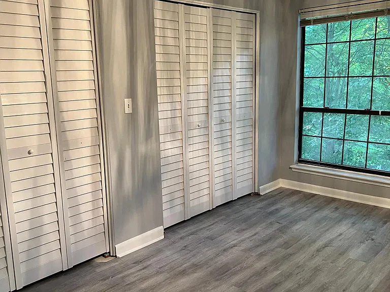 His and her closet for a cozy bedroom