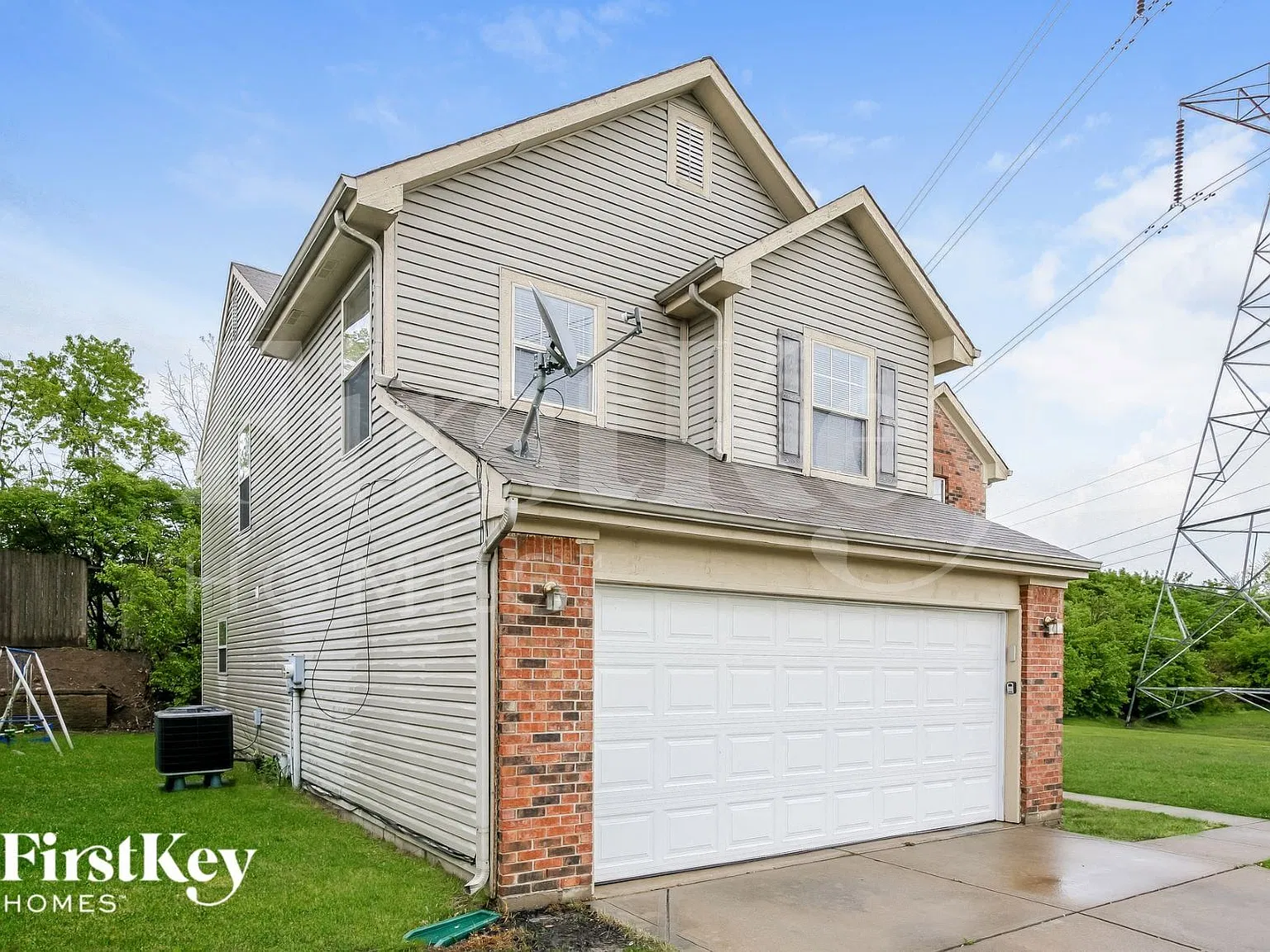 4 bed, 3.0 bath, 2152 sqft, $2,455 — Photo 2