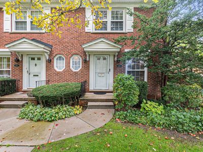 2320 W 13 Mile Rd, Royal Oak, MI, 48073