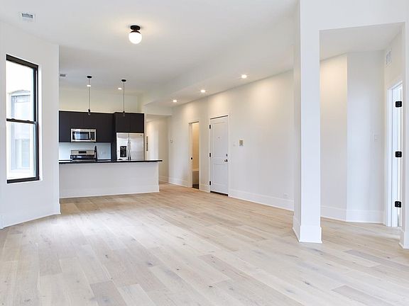 324 S Racine, West Loop Chicago Apartment for Rent