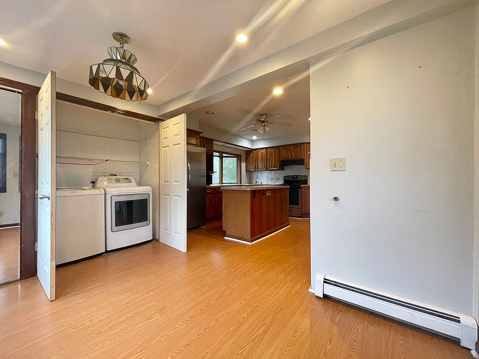 1st image of 103 Wright Ave #1