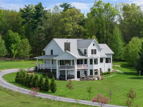 503 Grandview Ln, Penn Yan, NY 14527