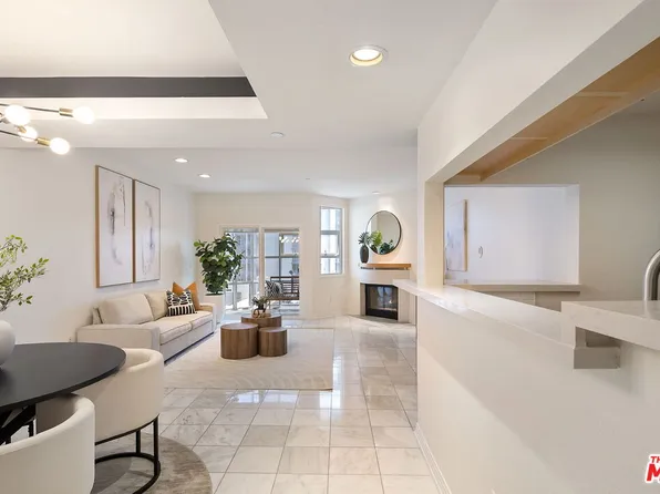 171 N Church Ln APT 619, Los Angeles, CA 90049