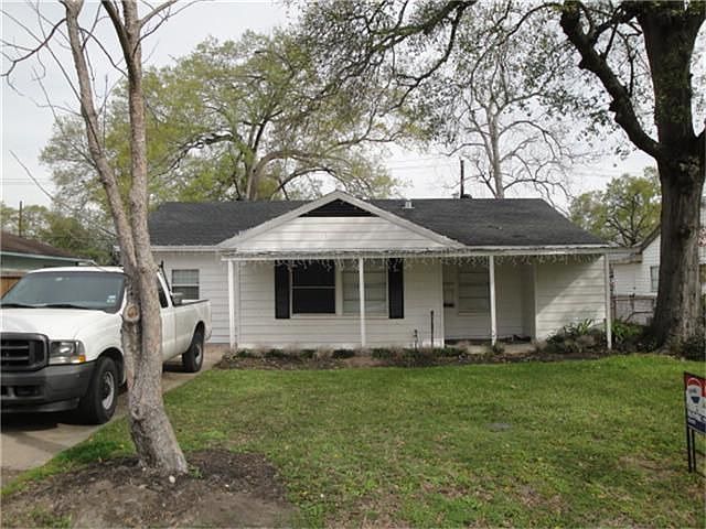 1st image of 13319 Joliet St