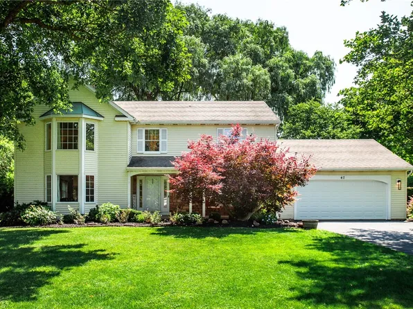 47 Stonington Dr, Pittsford, NY 14534