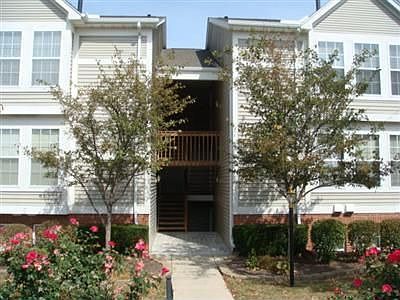 1st image of 1517 Sycamore Commons Dr