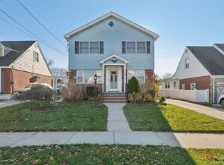 444 Carnation Avenue, Floral Park, NY 11001