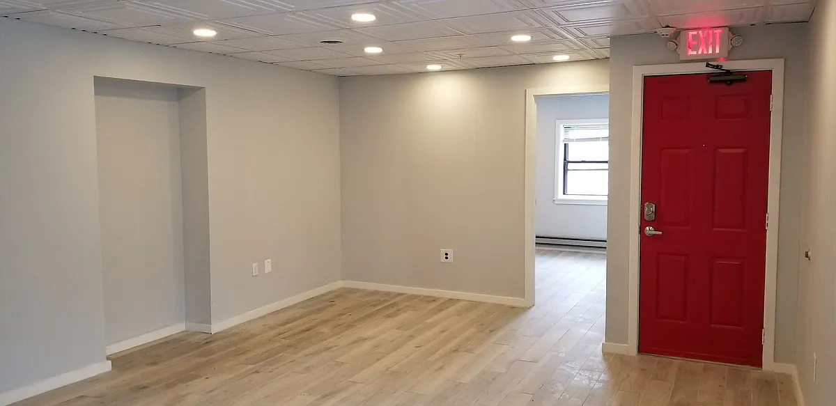 Living Room - 2315 E Westmoreland St #2