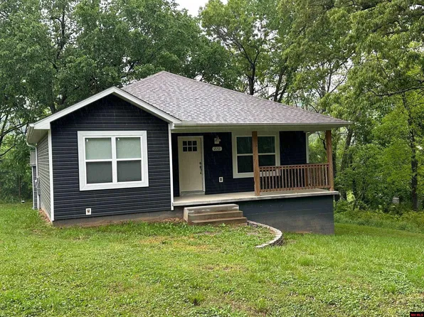 270 McLean Ave, Cotter, AR 72626