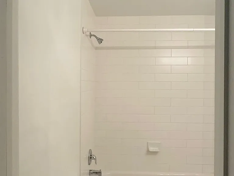 1445 W 11th Ave #11 — Photo 6
