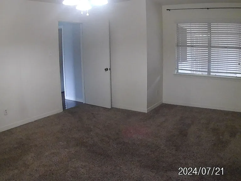 601 Rock Hollow Dr — Photo 20