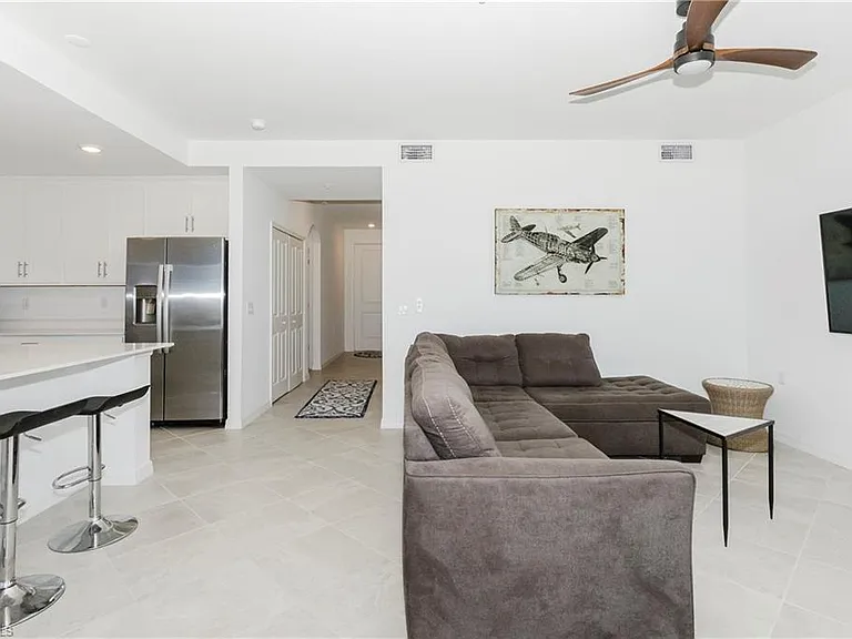 5715 Double Eagle Cir #4422 — Photo 4