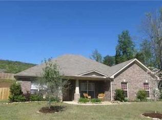 7102 Mossy Bank Trl SE, Owens Cross Roads, AL 35763