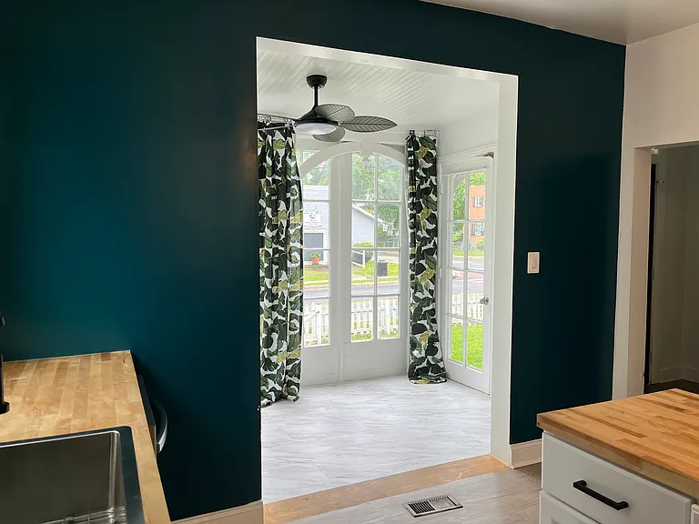 617 Montgomery St — Photo 14