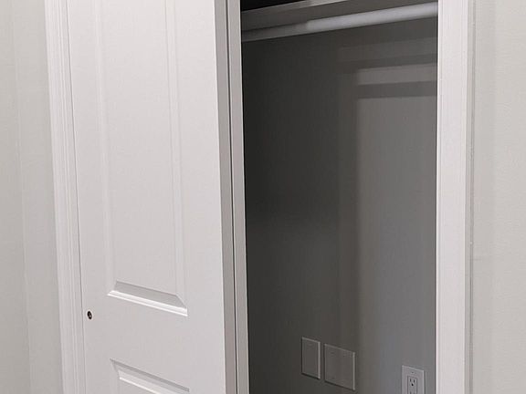 5th image of 1516 Morris St #1R