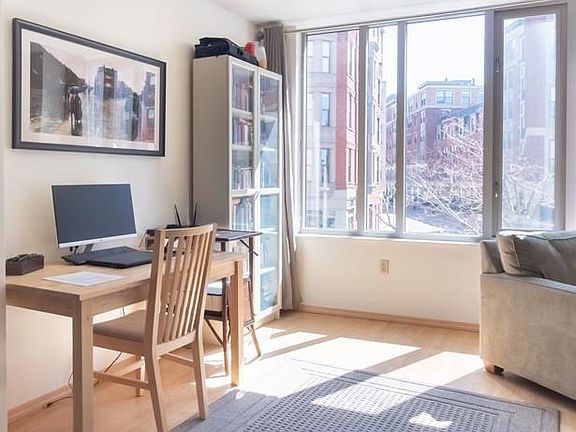 4th image of 1313 Washington St APT 208
