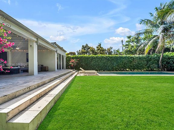 5th image of 540 SW 27th Rd