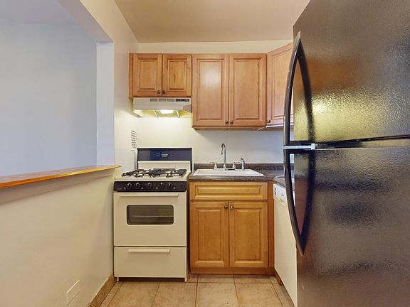 5th image of 6615 Thornton Pl APT 4H