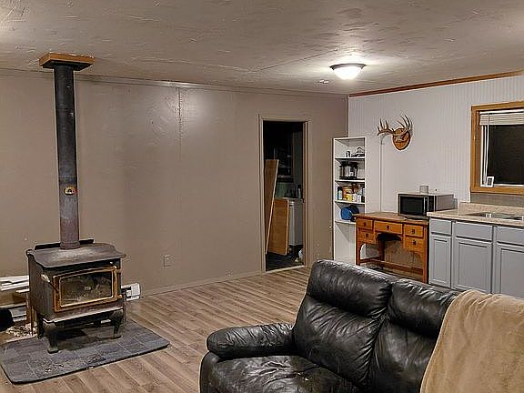 4th image of 112 Camp 20 Rd