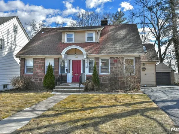 555 Lincoln Ave, Glen Rock, NJ 07452