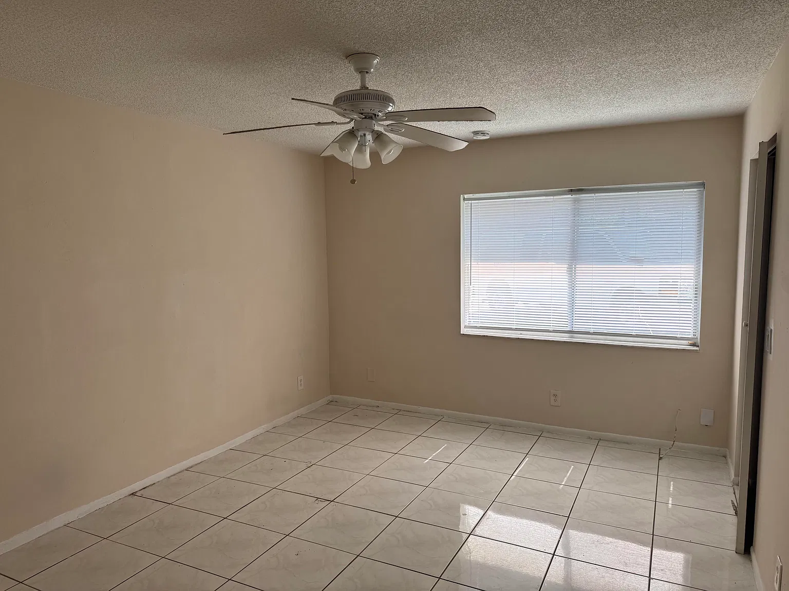 2 bed, 2.0 bath, 868 sqft, $2,000 — Photo 4