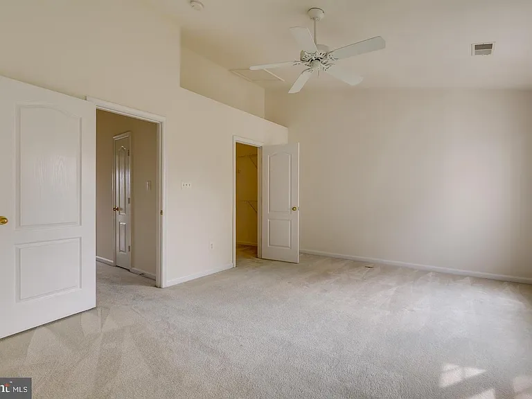 13129 Park Crescent Cir — Photo 29
