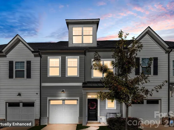 9722 Munsing Dr, Charlotte, NC 28269
