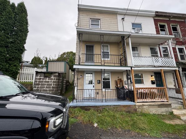 105 East St