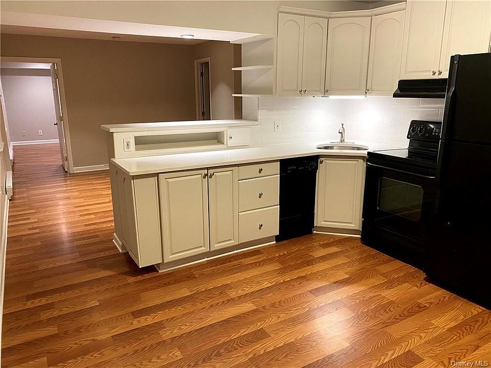 1st image of 33 Washington Ave N #G