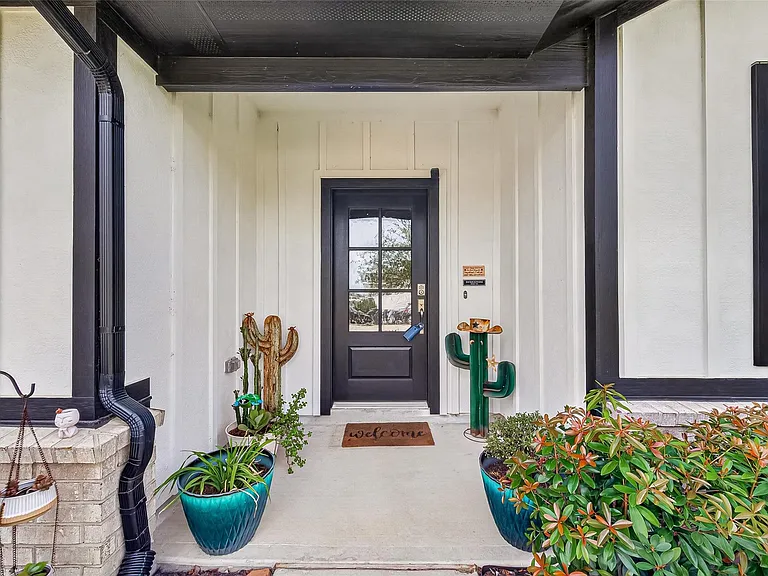 12707 Gabrial Dr — Photo 3