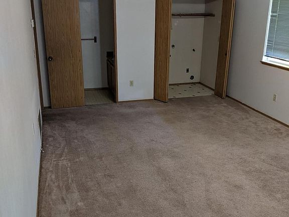 4th image of 13840 SE 271st St