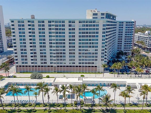 2nd image of 2899 Collins Ave APT 1508