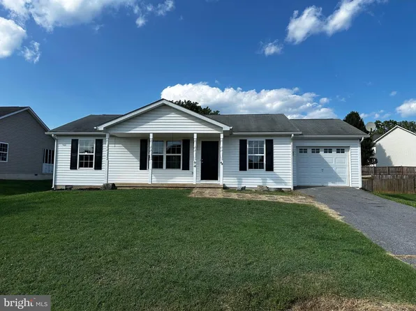 94 Escalade Ln, Martinsburg, WV 25403