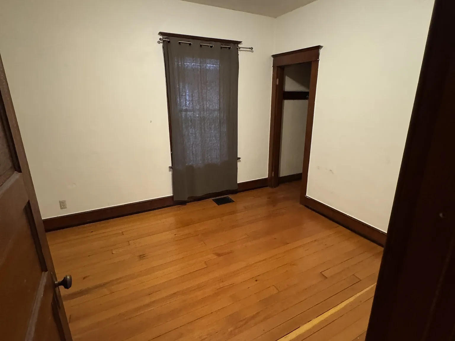 410 Northeast 56th Avenue - SF — Photo 3