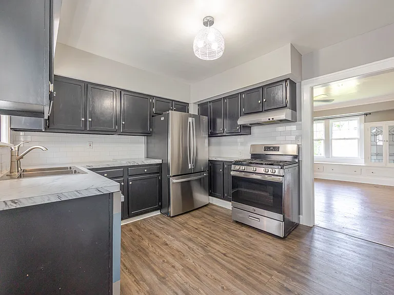 3631 Rolliston Rd #UP — Photo 2