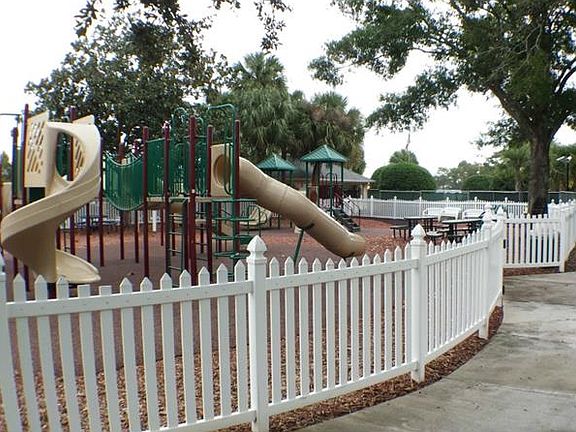 3rd image of 12937 Lower River Blvd