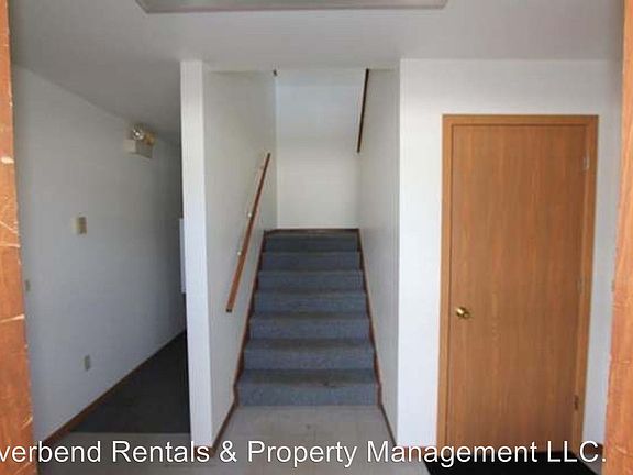 3rd image of 304 S 1st Ave APT 19
