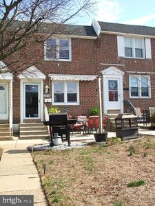 325 Westpark Ln, Clifton Heights, PA, 19018